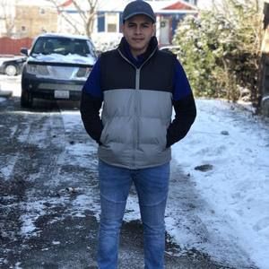 Meet your Posher, Eduardo